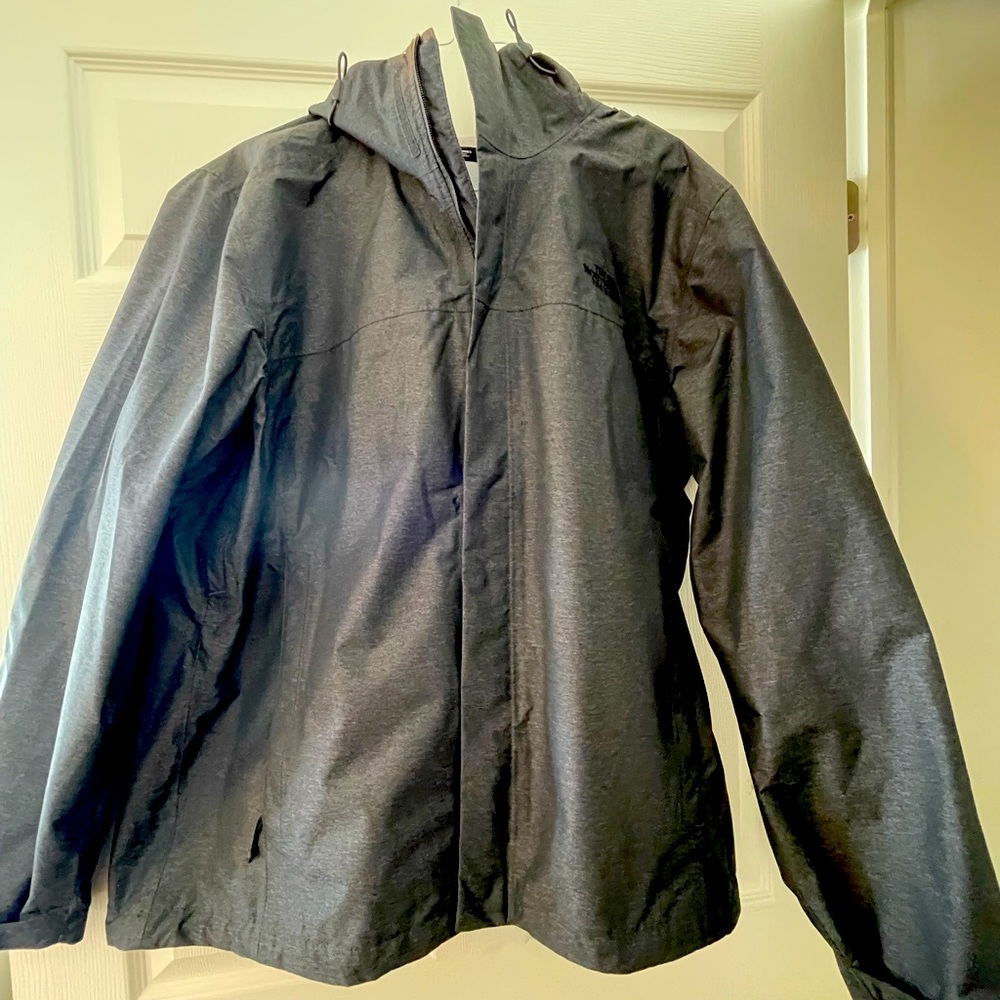 Men’s North Face coat